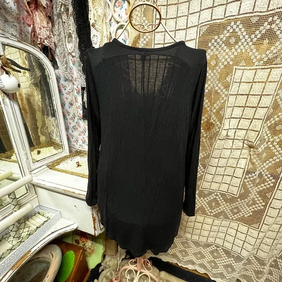 Torrid long sleeve tunic chocker shirt - Picture 4 of 5